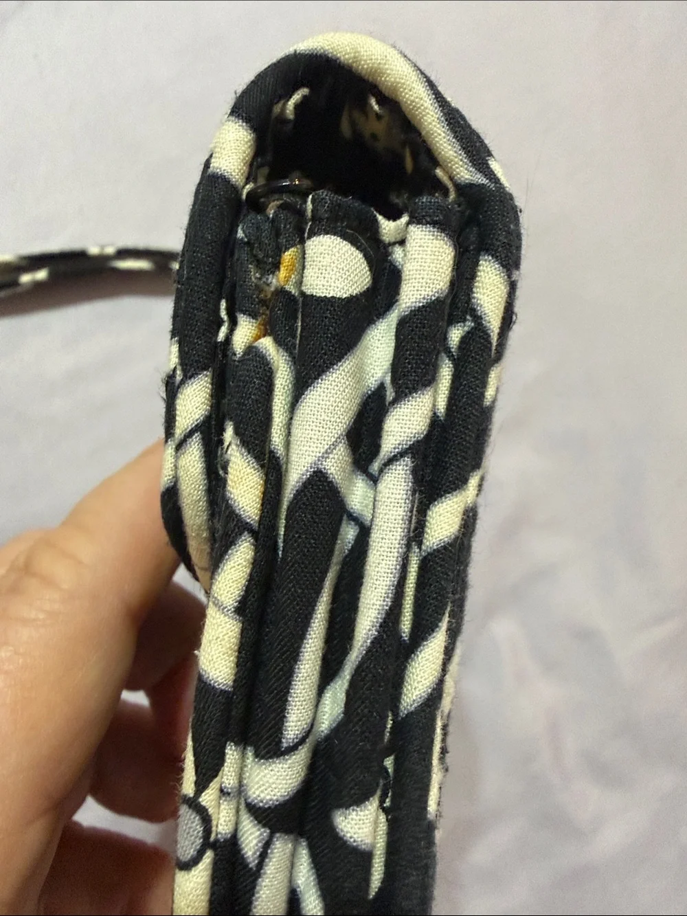 Vera Bradley”Night and Day”Smartphone Wristlet Wallet -Turn-Lock -Retired 2010